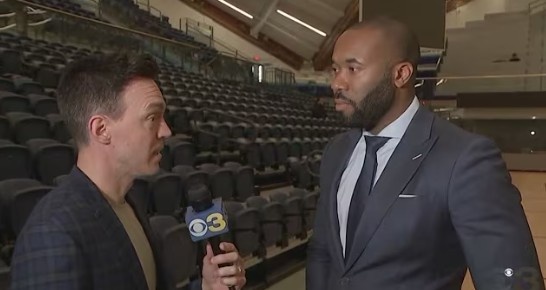 Shams：黄蜂将聘请前维拉诺瓦大学主帅凯尔-内普顿担任助教